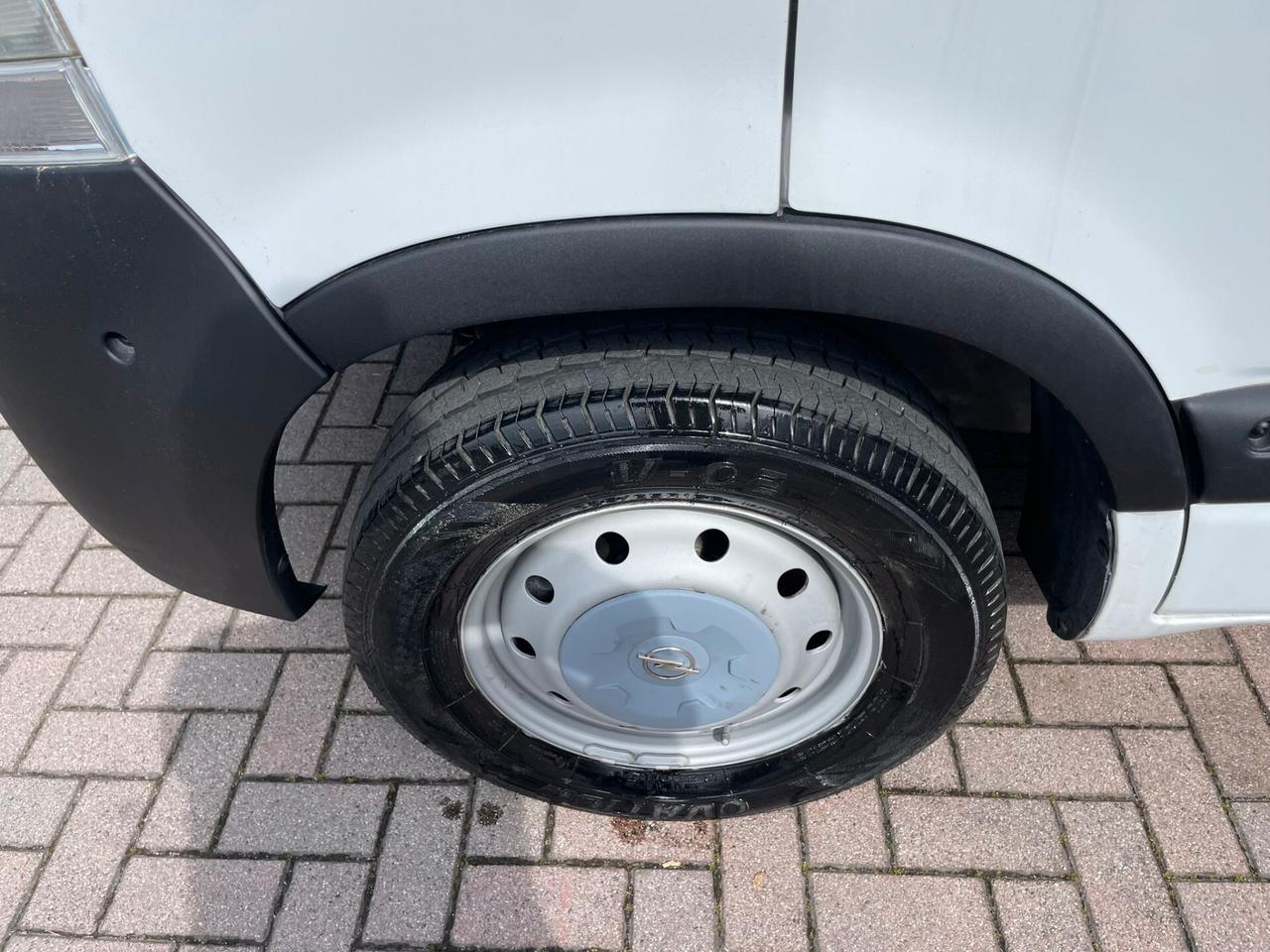 Opel Movano 9 POSTI