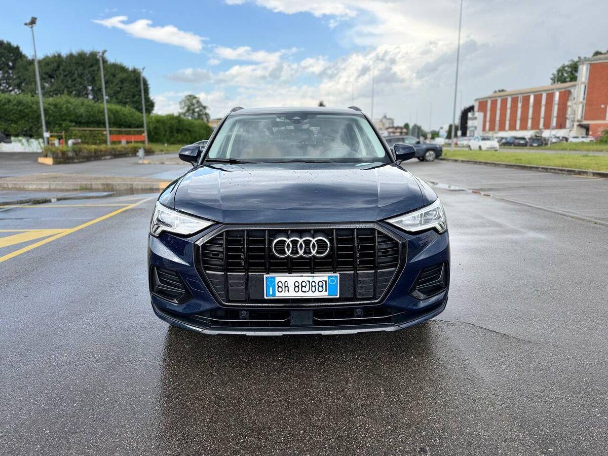 Audi Q3 35 2.0 tdi Business s-tronic