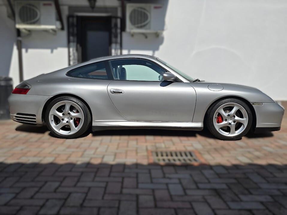 Porsche 911 Carrera 4S cat Coupé