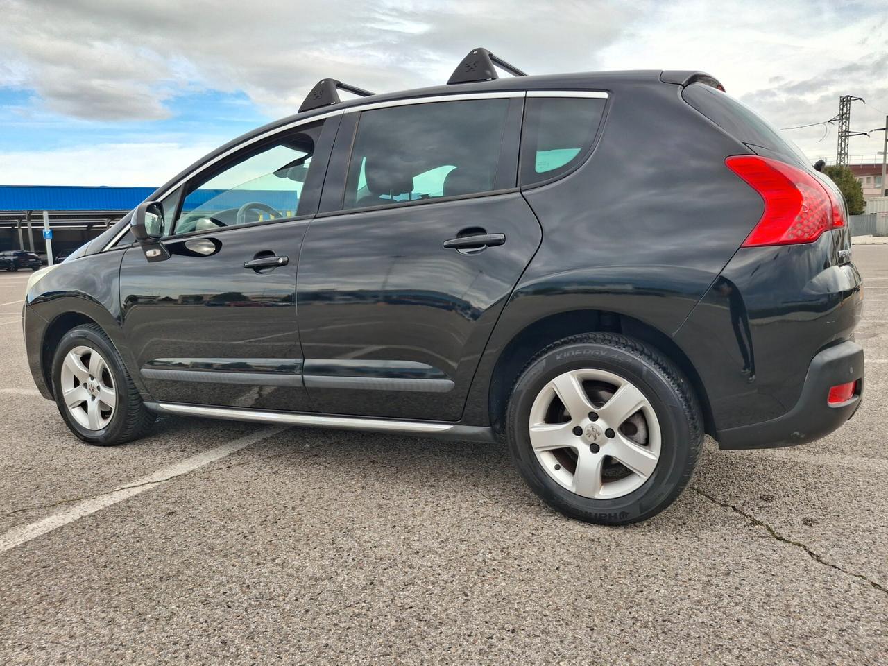 Peugeot 3008 1.6 HDi 115CV Business*NAVI*TETTO*