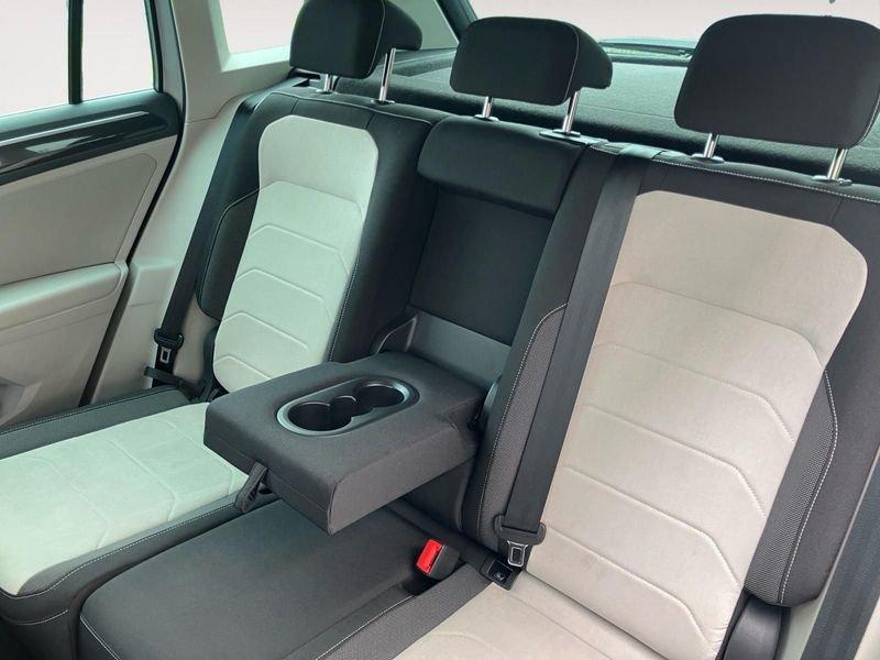 Volkswagen Tiguan 2.0 TSI Elegance DSG 4MOTION
