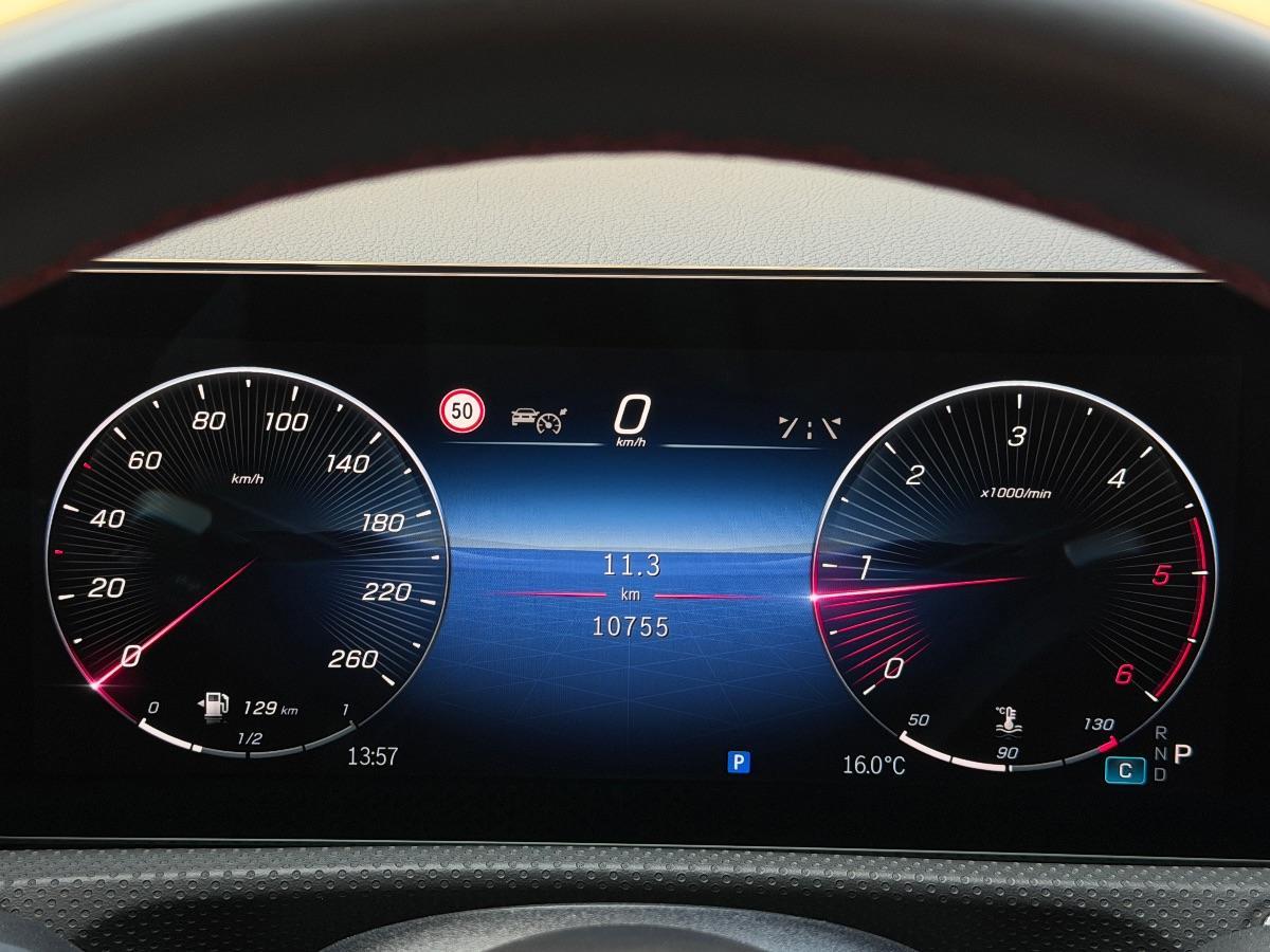 New Mercedes-Benz Classe A 180d Premium AMG Night Edition 116CV