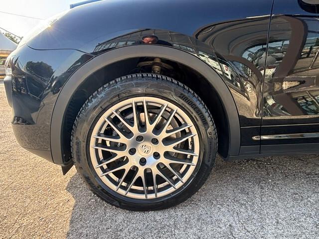 Porsche Cayenne 3.0 V6 tdi 262cv tiptronic Restyling 2016
