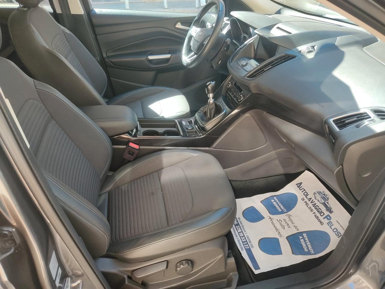 Ford Kuga 1.5 TDCI 120 cv Titanium