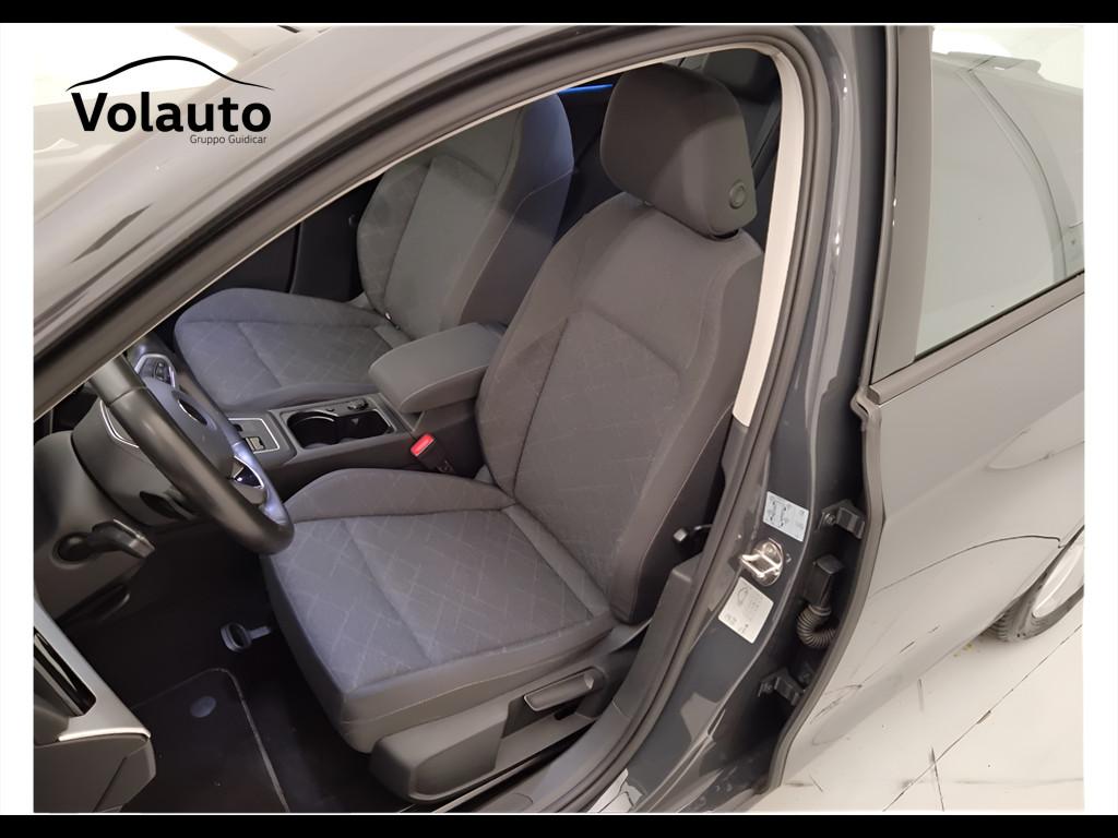 VOLKSWAGEN Golf VIII 2020 - Golf 1.5 tgi Life 130cv dsg