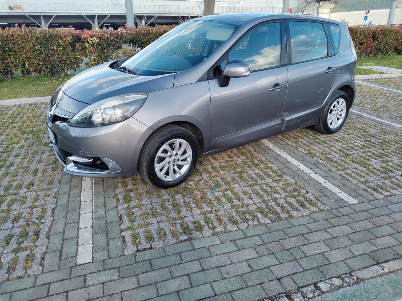 Renault Scenic Scénic XMod 1.5 dCi 110CV Wave