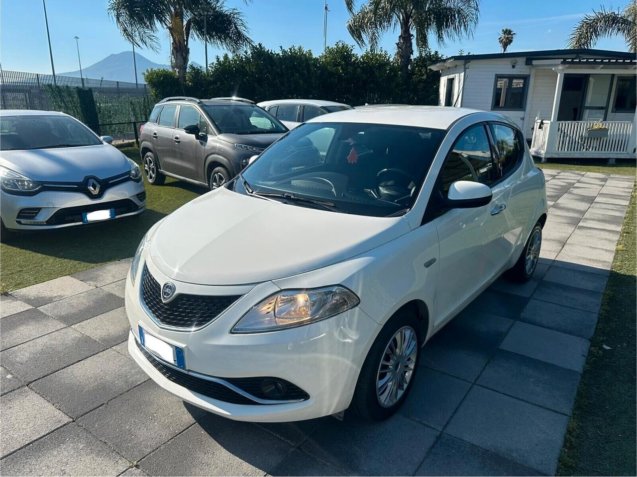 Lancia Ypsilon 1.3 MJT 16V 95 CV 5 porte S&S Gold 2017