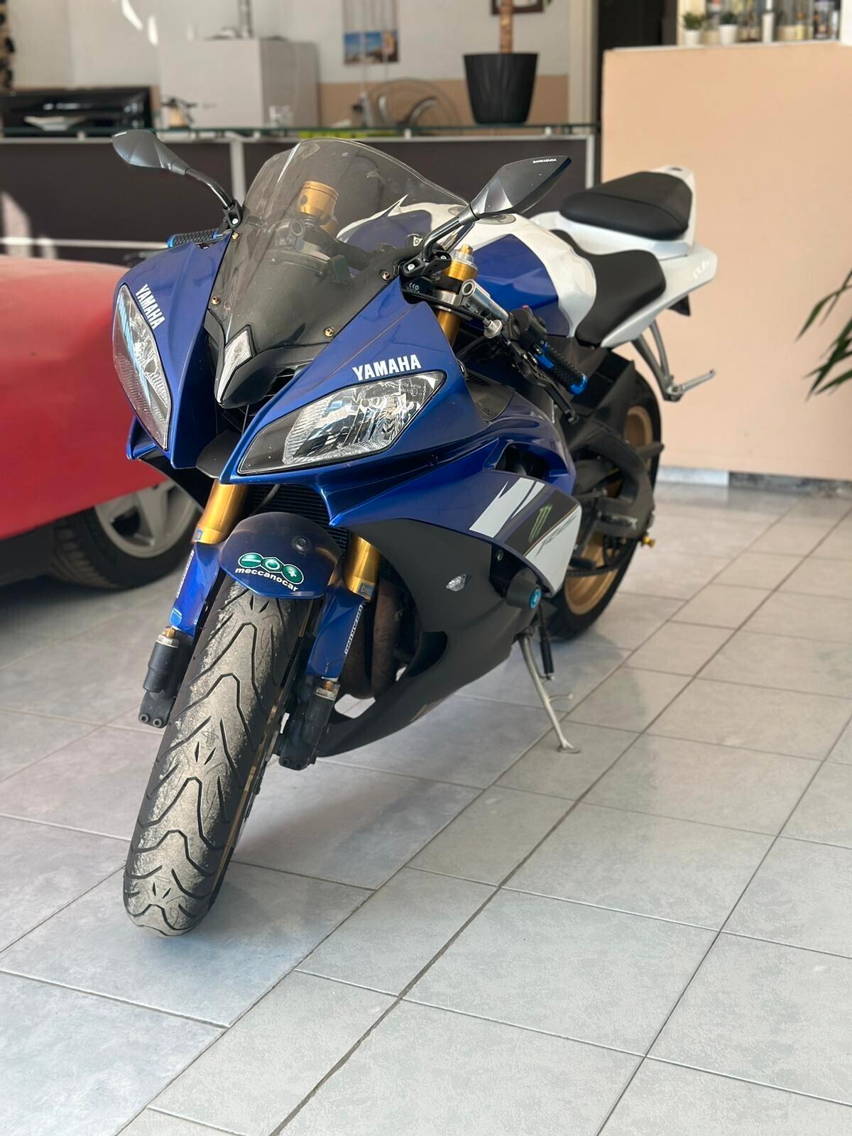 YAMAHA R6 PREZZO PROMO