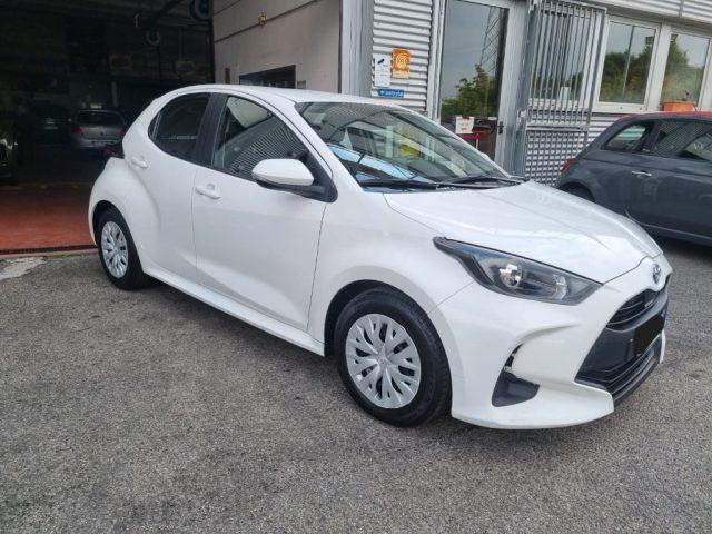 TOYOTA Yaris 1.5 Hybrid 5 porte Business