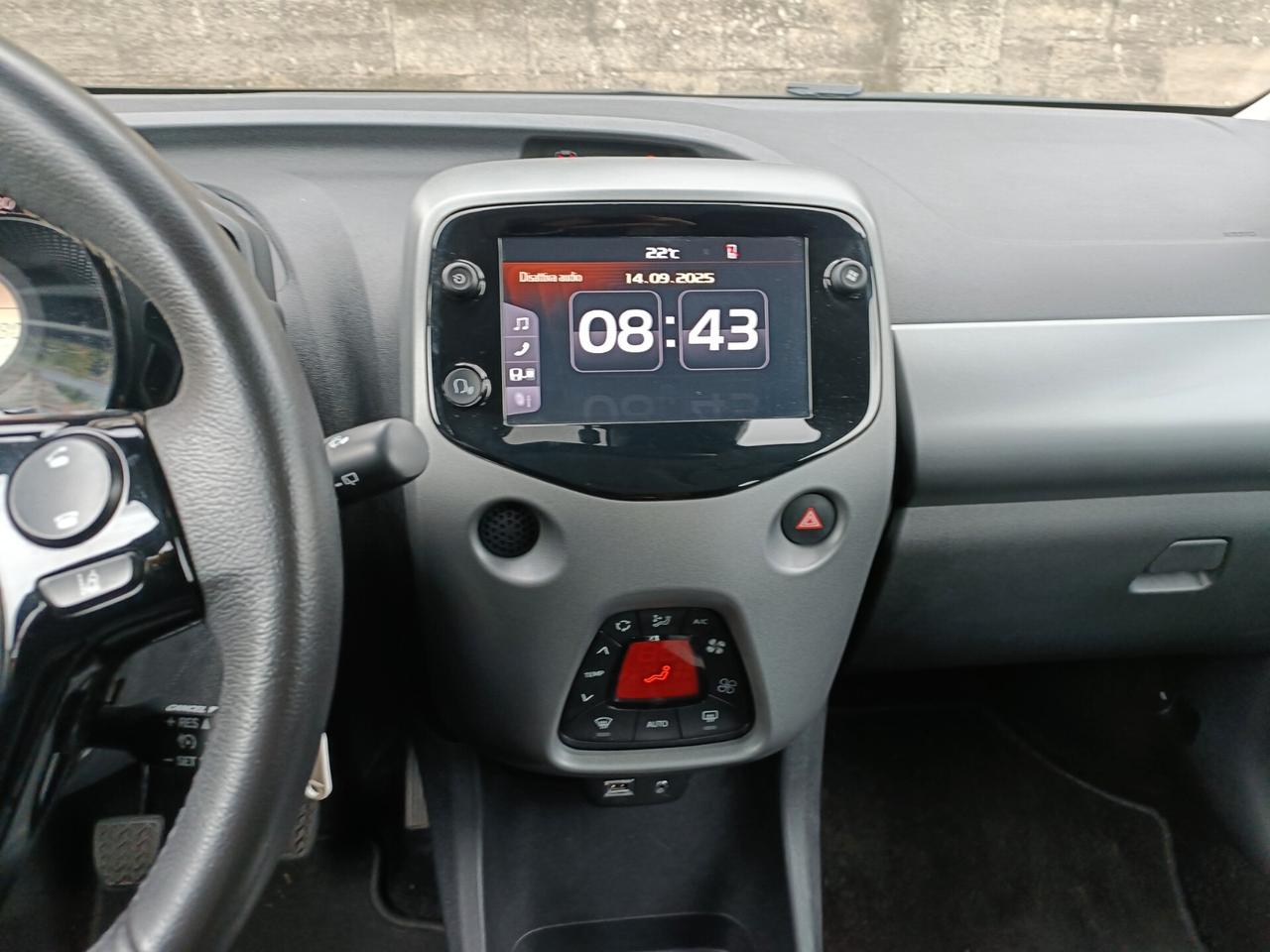 Toyota Aygo Connect 1.0 VVT-i 72 CV 5 porte x-play