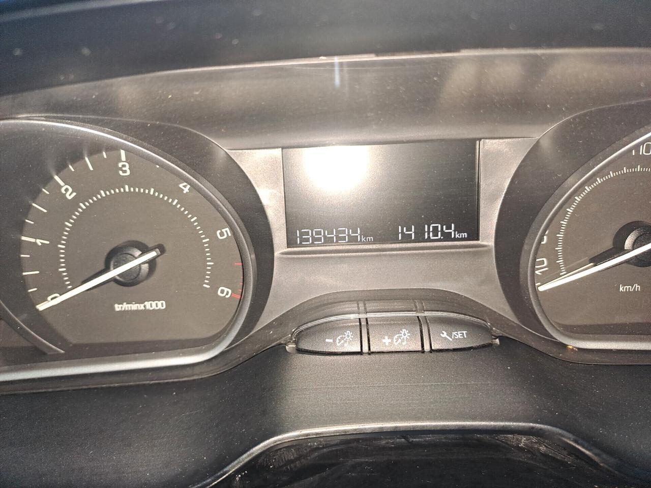 Peugeot 208 BlueHDi 75 5 porte Active.Pochi KM