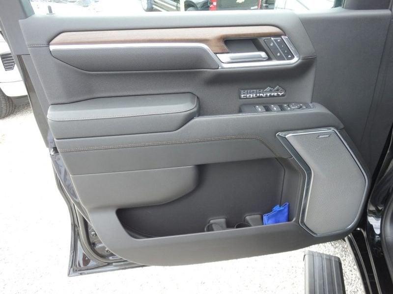 Chevrolet Silverado Silverado crew cab 6.2 V8 ecotec3 High Country 420cv auto