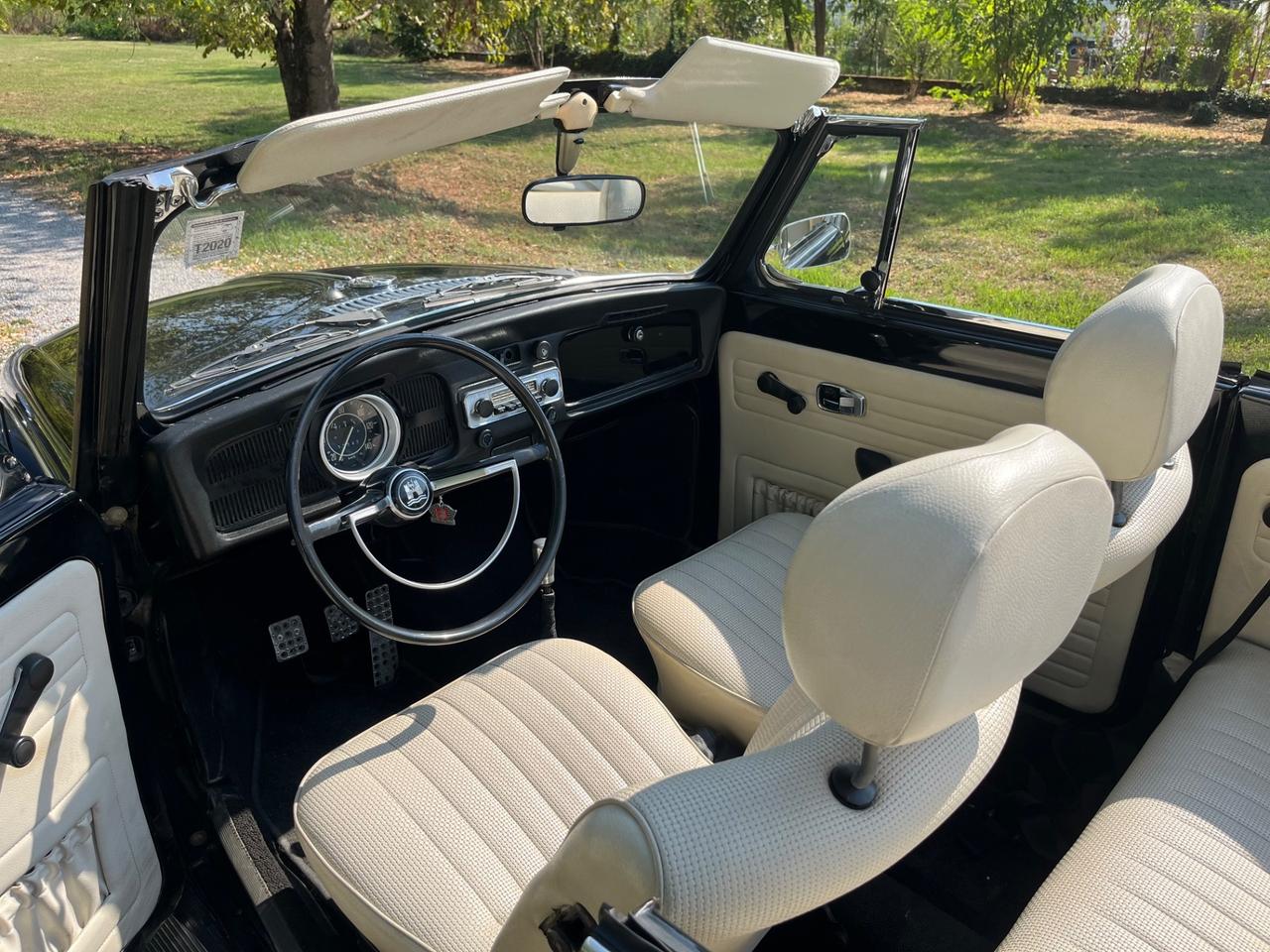 Volkswagen Maggiolino Maggiolone 1302 cabriolet