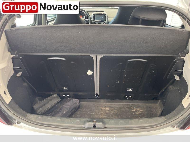Toyota Aygo Aygo Connect 1.0 VVT-i 72 CV 5 porte x-play