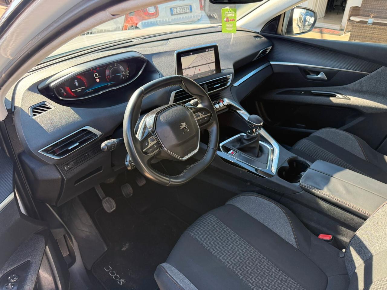 Peugeot 3008 BlueHDi 120 S&S EAT6 Active