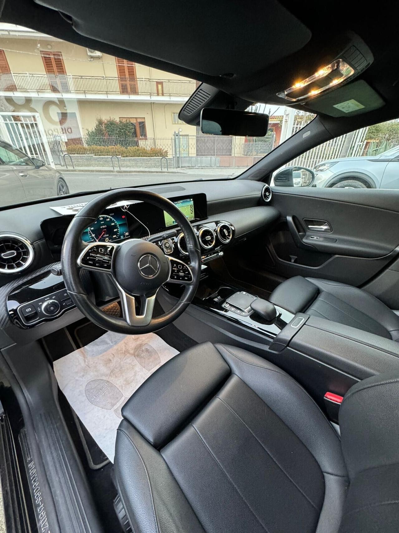 Mercedes-benz A 180 A 180 d Automatic Sport