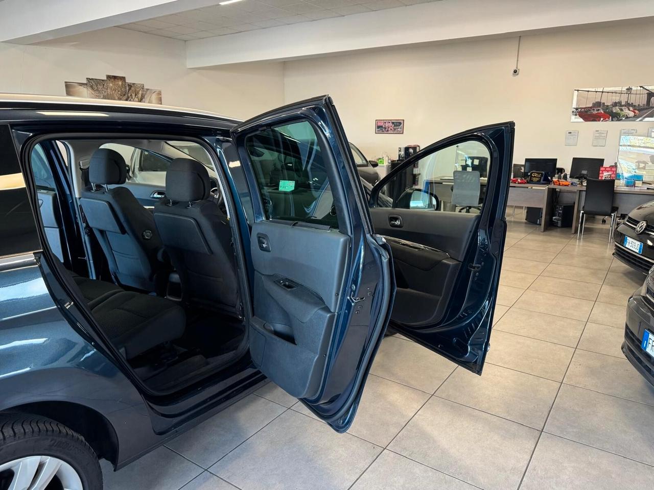 Peugeot 5008 1.6 BLUEHDI 120CV EAT6 ALLURE 7POSTI 2015