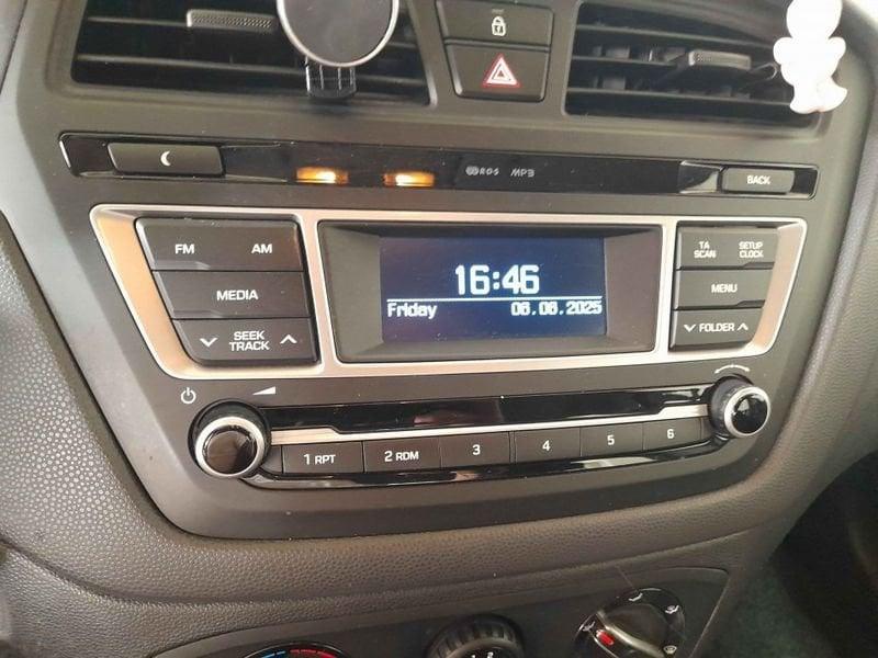 Hyundai i20 1.2 5 porte Classic 75CV