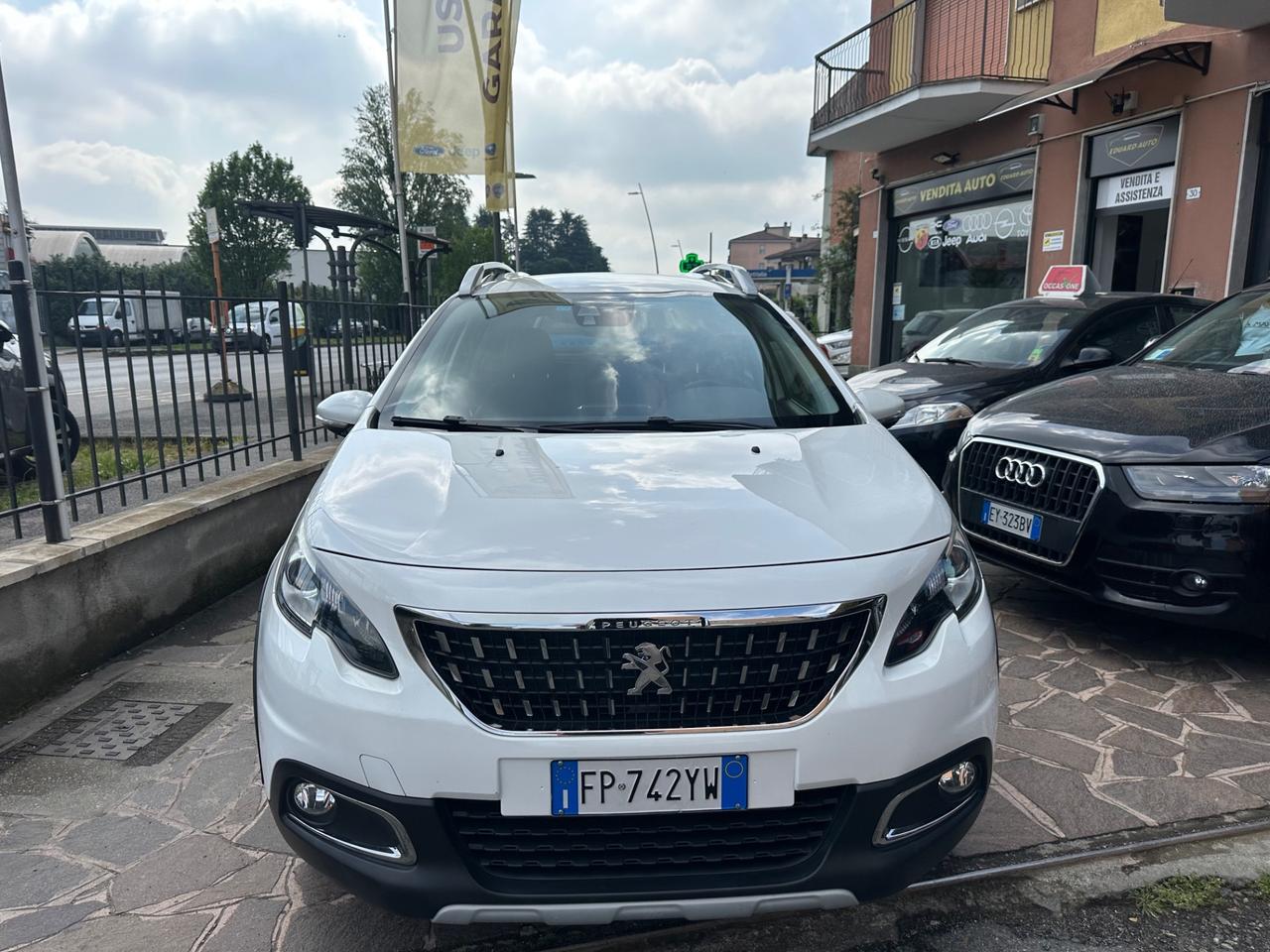 Peugeot 2008 PureTech Turbo 110 EAT6 S&S Black Matt