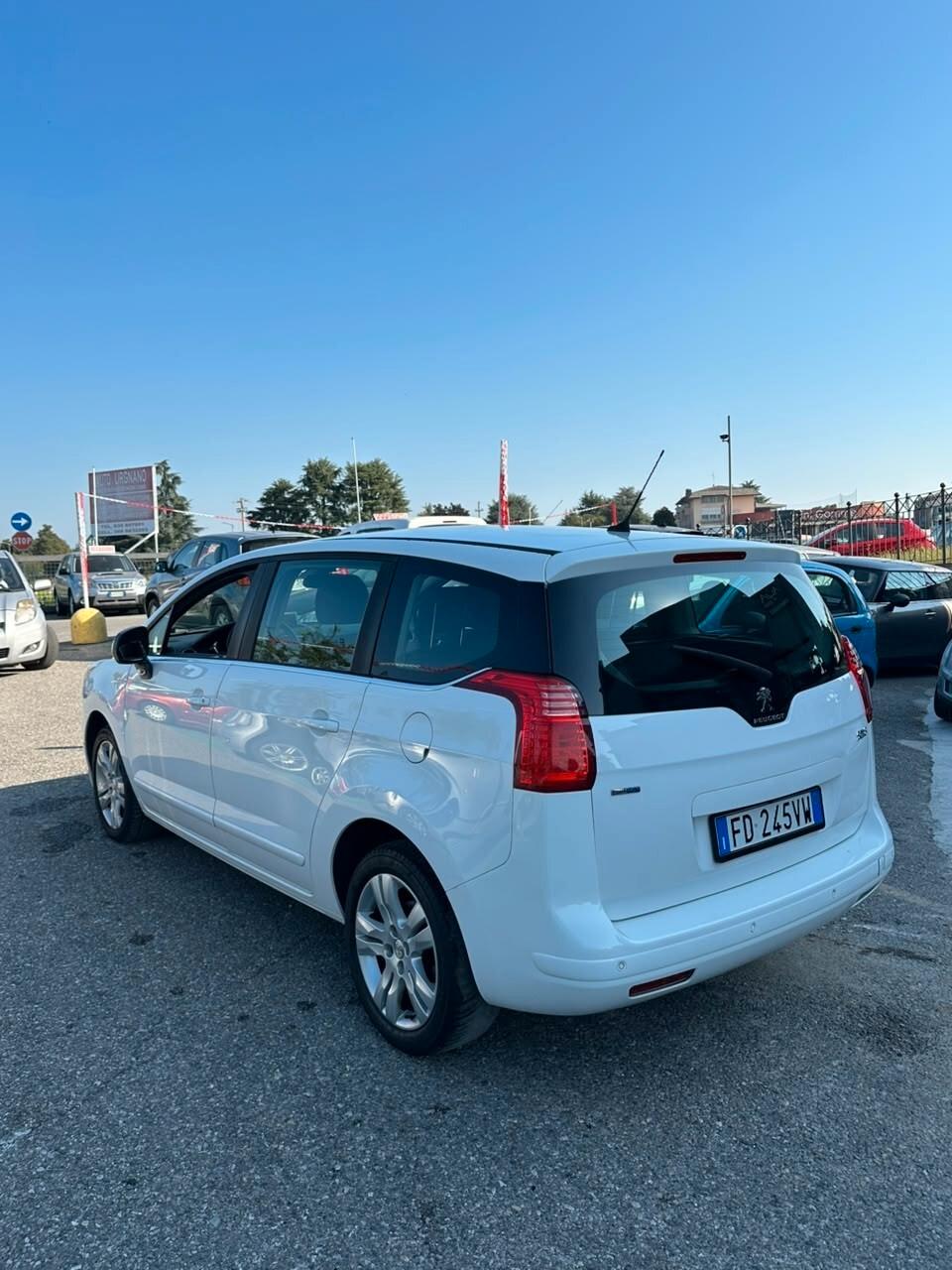 Peugeot 5008 BlueHDi 120 EAT6 S&S Allure