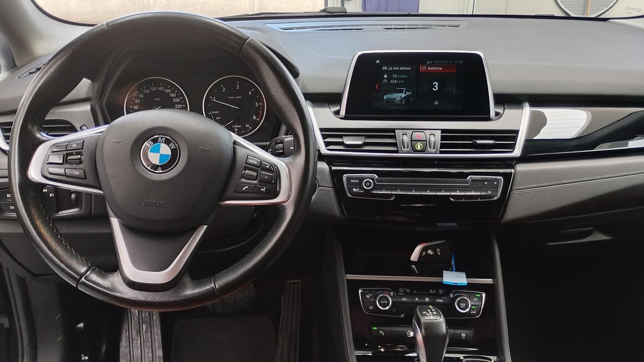 Bmw 2er Active Tourer 218d Luxury