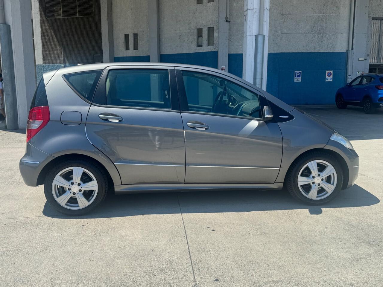 Mercedes-benz A 160 Avantgarde 2010 ok neopatentati