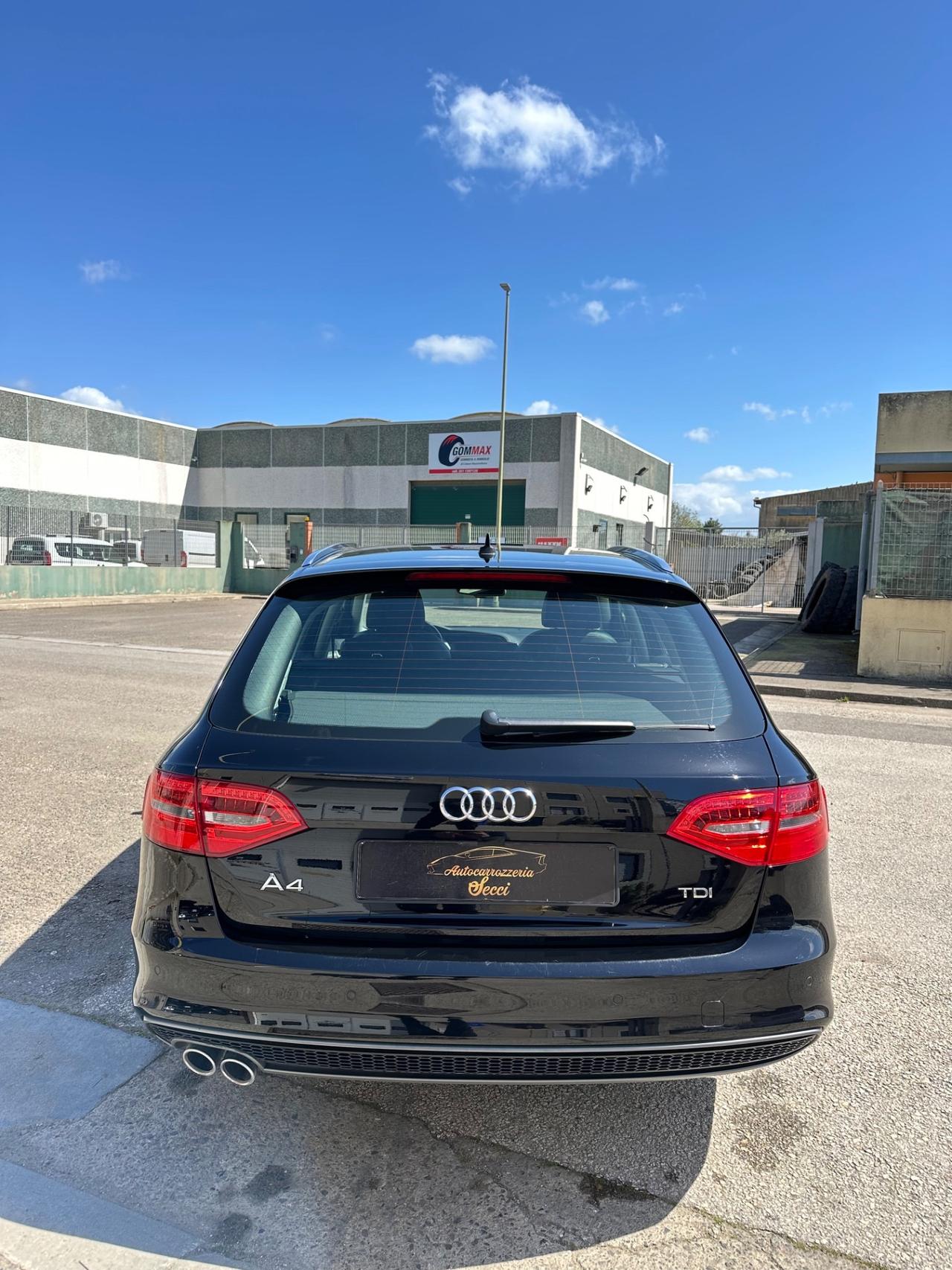 Audi A4 S-line 2.0 150cv