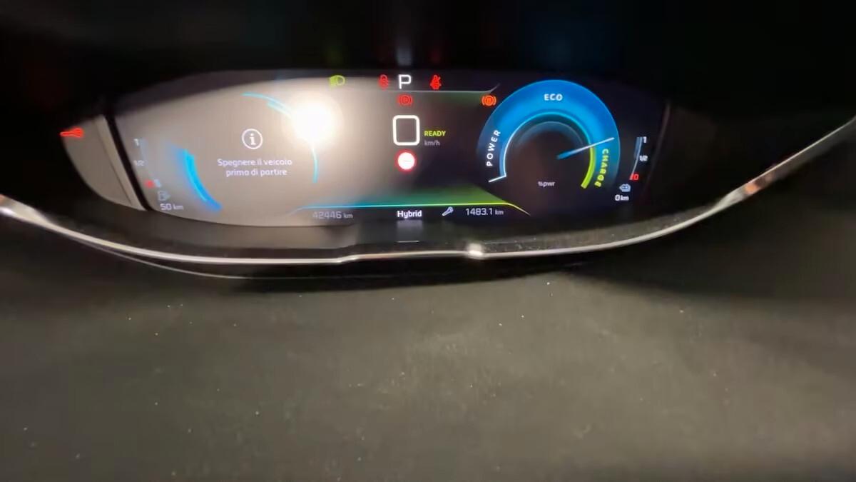 Peugeot 3008 Hybrid 225 e-EAT8 Allure Pack
