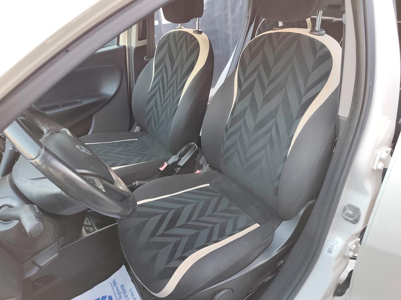 Lancia Ypsilon 1.2 BENZINA KM 68000 Platinum