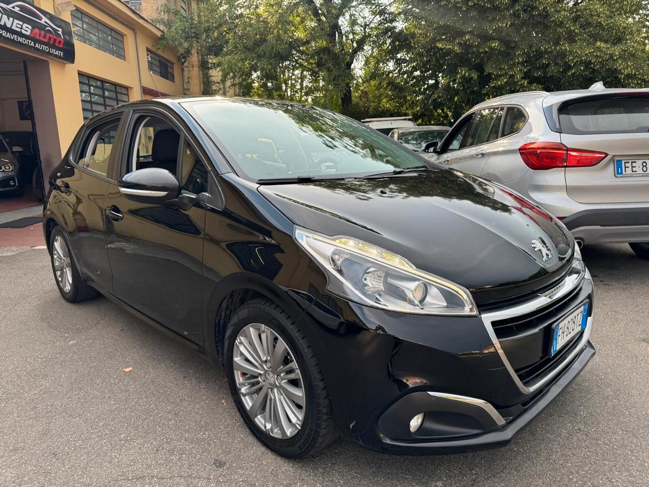 Peugeot 208 ANNO 2017 1.2 BENZINA 5 PORTE