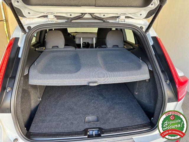 VOLVO XC40 T4 Recharge Plug-in Hybrid Inscription