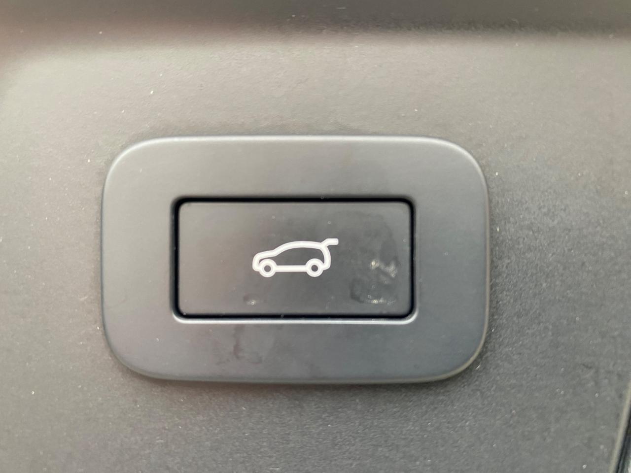 Land Rover Range Velar 2.0 Si4 250 CV Dynamic SE