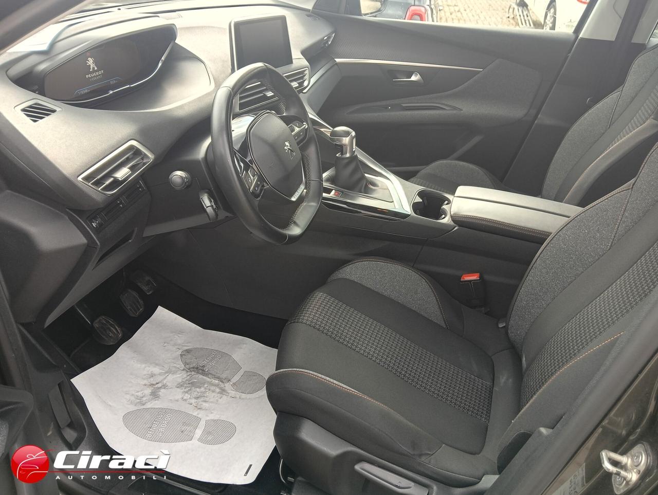 Peugeot 3008 BlueHDi 130 S&S Business