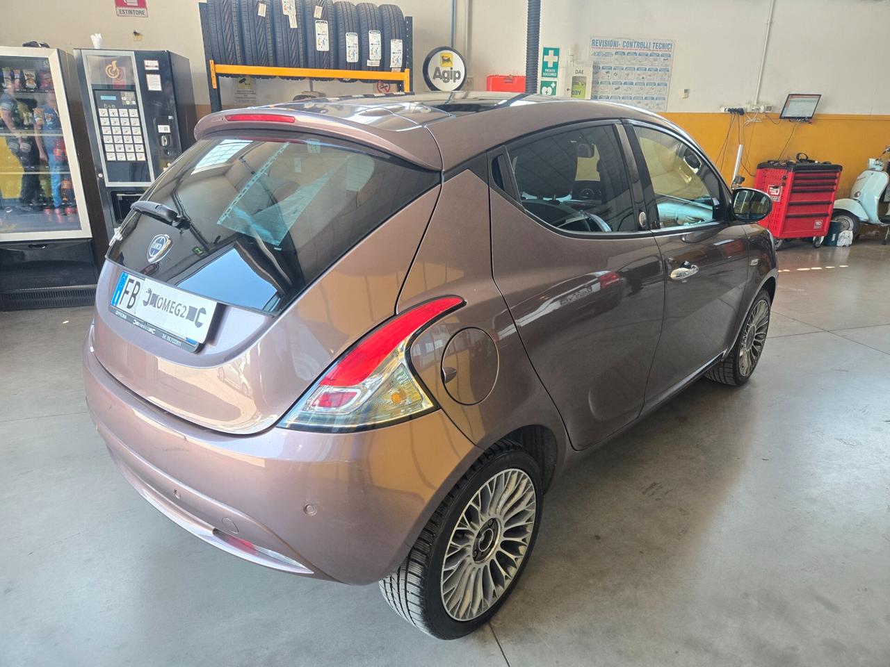 Lancia Ypsilon 1.2 GPL