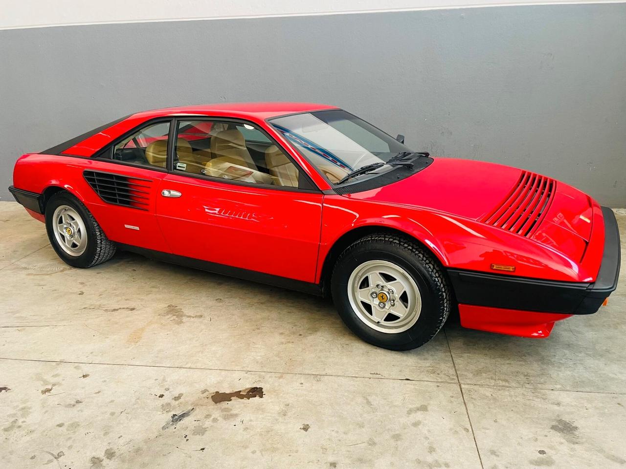 Ferrari Mondial 8