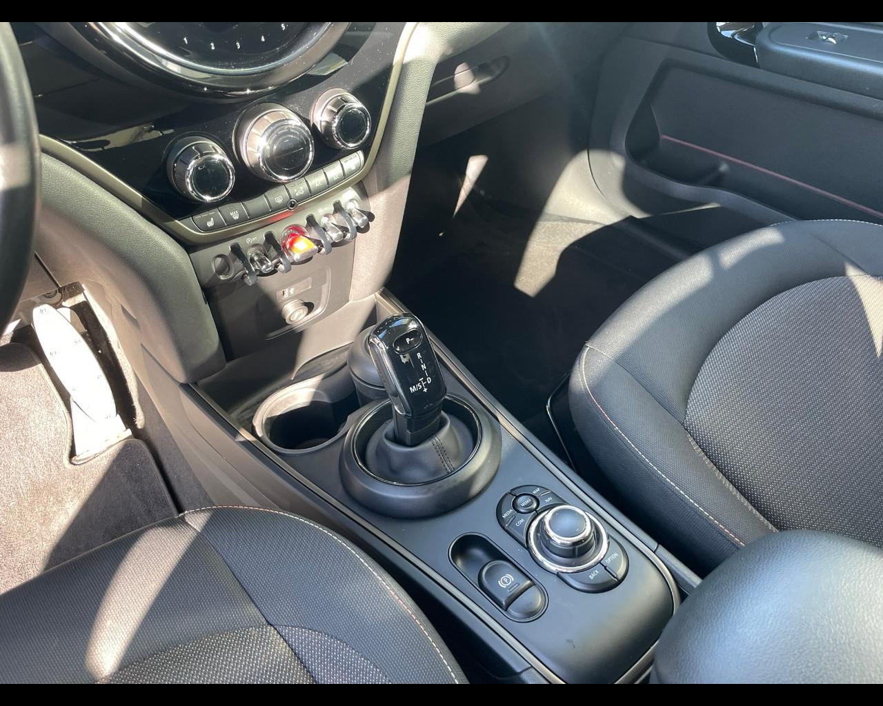 MINI Mini Countrym.(F60) - Mini 1.5 Cooper Business Countryman