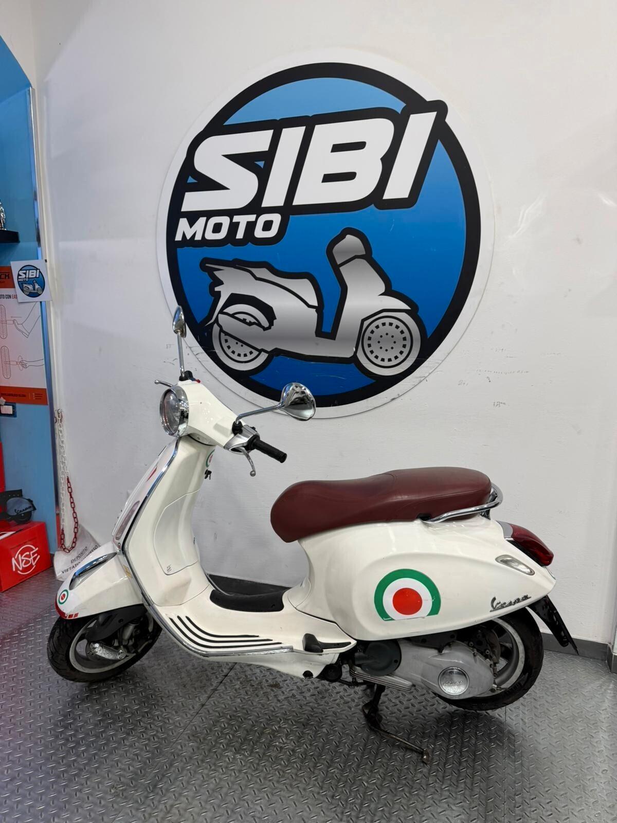 Piaggio Vespa 125 Primavera