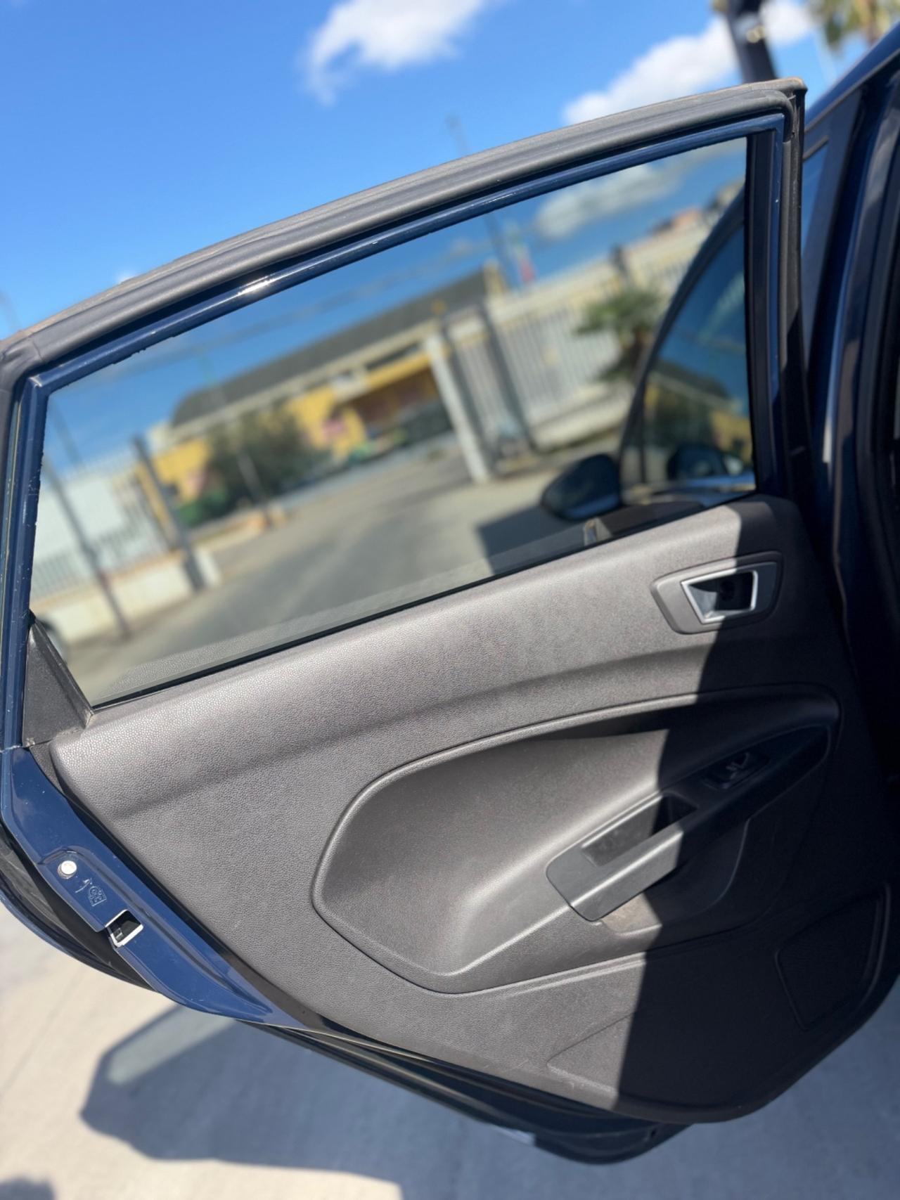 Ford FIESTA 1.4 GPL 2014 - TITANIUM