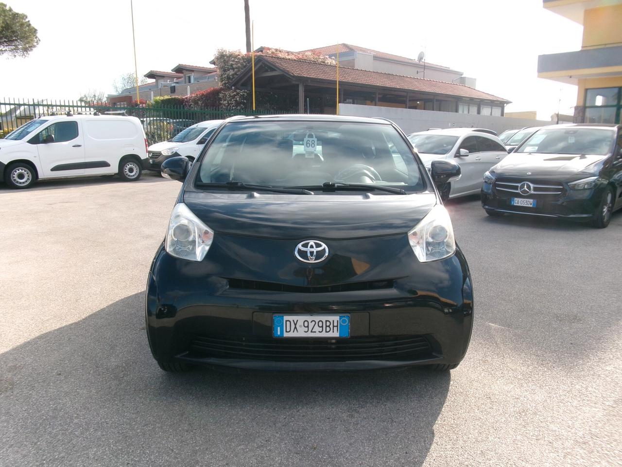 Toyota iQ 1.0 CVT MULTIDRIVE AUTOMATICA