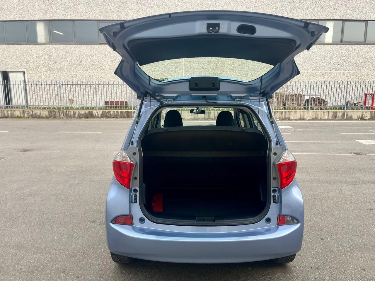 Toyota Verso-S 1.4D 2012 96.000km cambio automatico