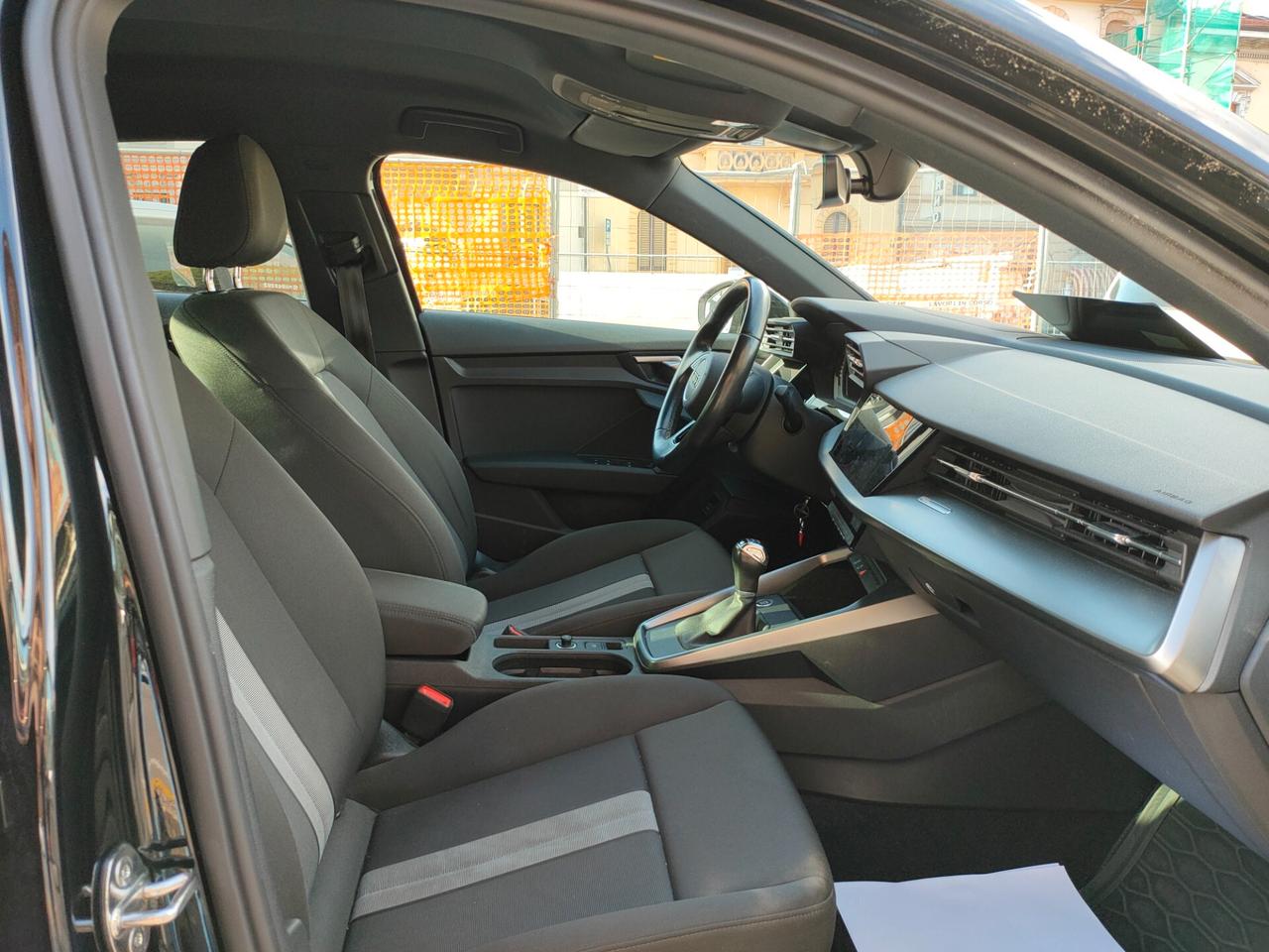 Audi A3 Sedan 30 TFSI Business Advanced