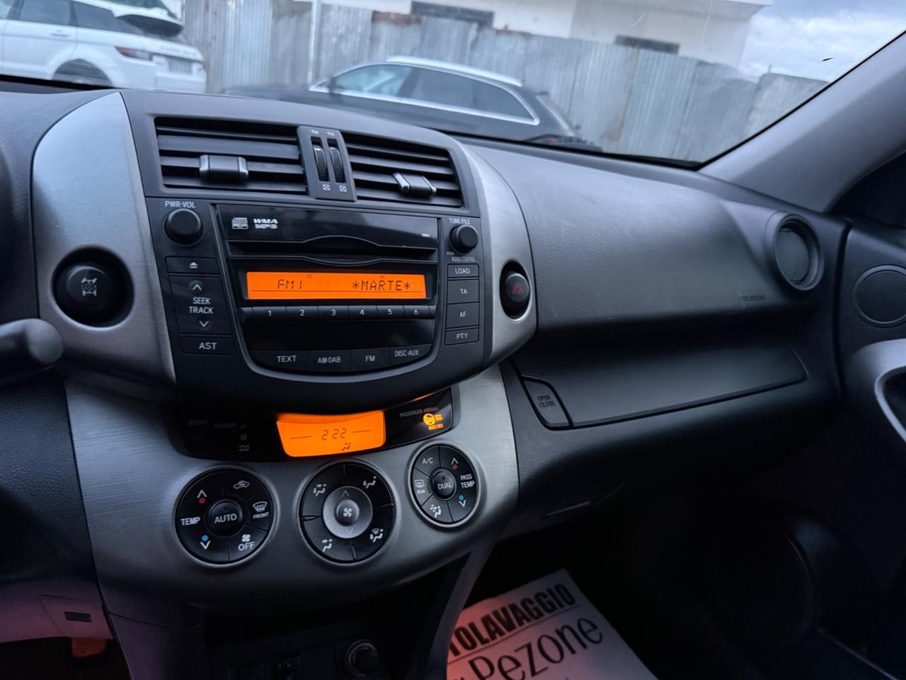 Toyota RAV 4 2.2 D-4D 150 CV DPF Exclusive