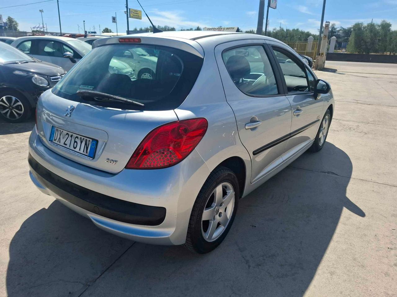 Peugeot 207 1.4 BENZINA/GPL - 2009 5 PORTE