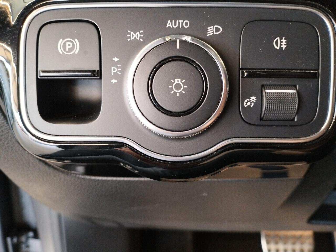 Mercedes-benz A 180 d Premium Plus - Tetto apribile - NEOPATENTATO