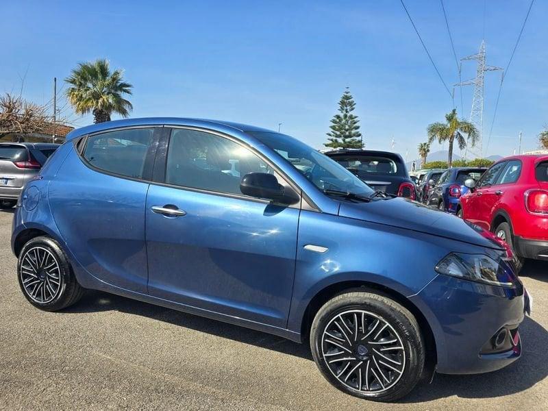 Lancia Ypsilon 1.0Hybrid 70CV GOLD PLUS