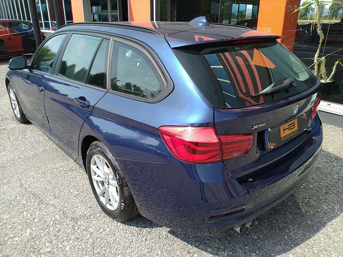 BMW - Serie 3 Touring - 320d xDrive Touring Business Advantage