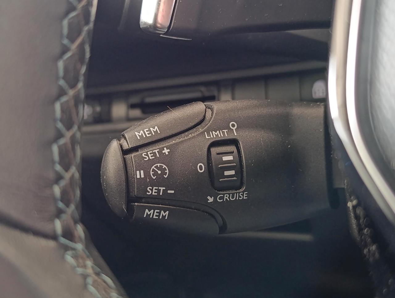 Peugeot 5008 5008 1.5 bluehdi Crossway s&s 130cv 7p.ti eat8 my21