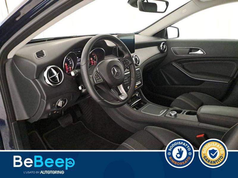 Mercedes-Benz GLA 200 D SPORT 4MATIC AUTO