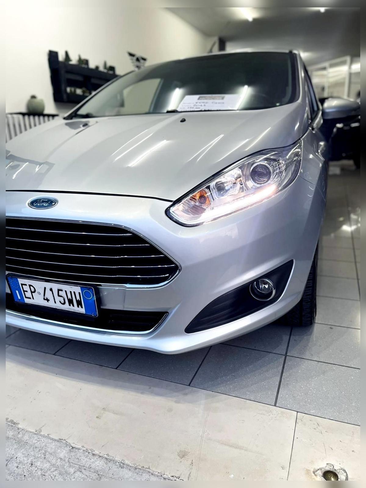 Ford Fiesta 1.5 TDCi 75CV 5 porte Titanium