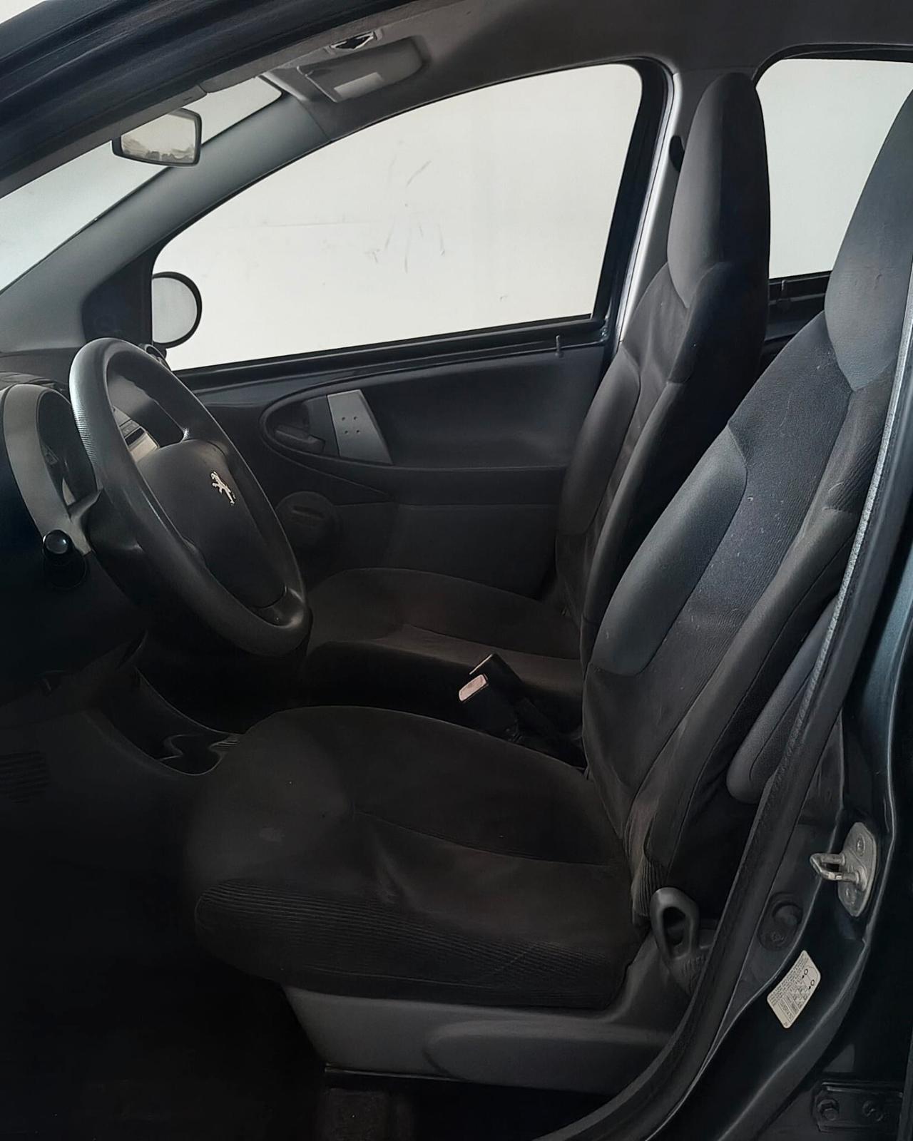 Peugeot 107 1.4 HDi 5p. Sweet Years